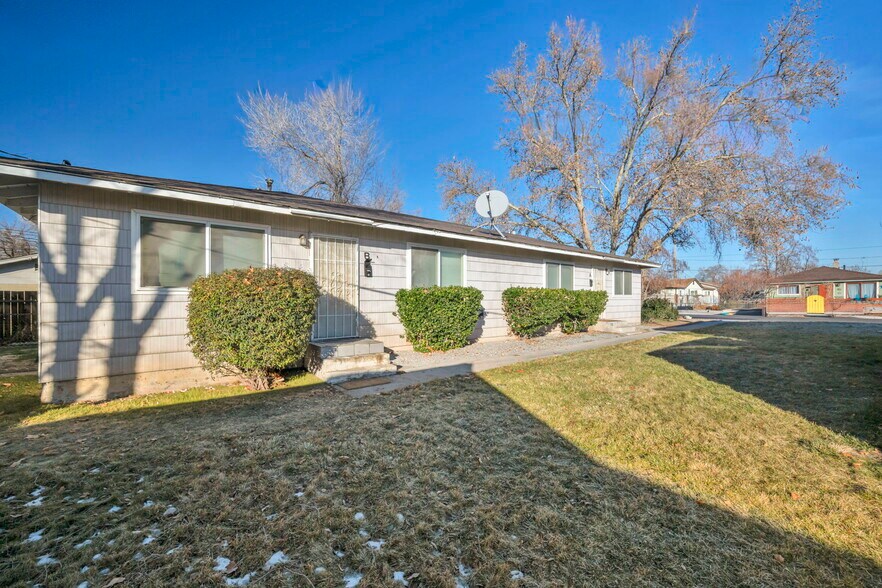 More Photos Of 1947-1949 H St, Sparks Apartments For Sale