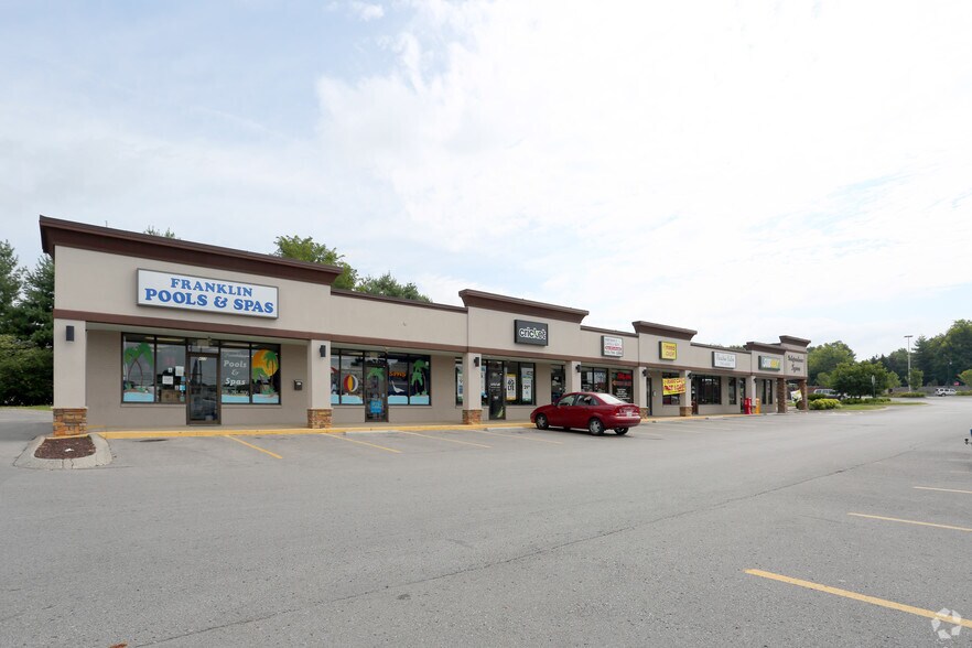 More Photos Of 595 Hillsboro Rd, Franklin Unknown For Lease