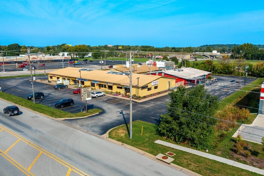 More Photos Of 305-315 W 10th Ave, Milan General Retail For Sale