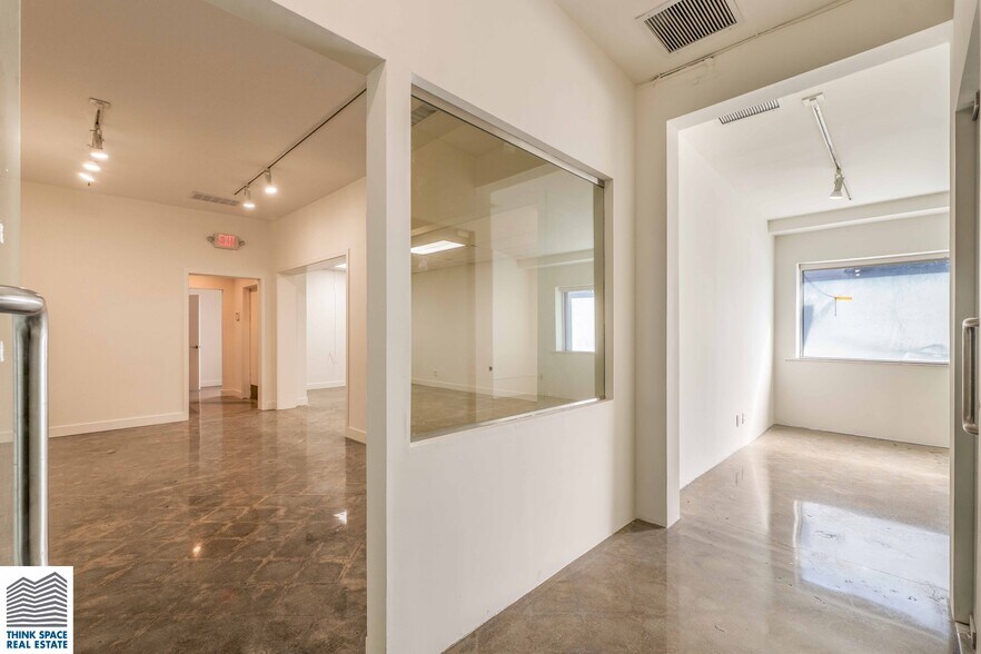 More Photos Of 913-915 N Highland Ave, Los Angeles Showroom For Sale