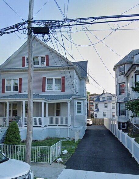 More Photos Of 29 Saint Andrews Pl, Yonkers Apartments For Sale