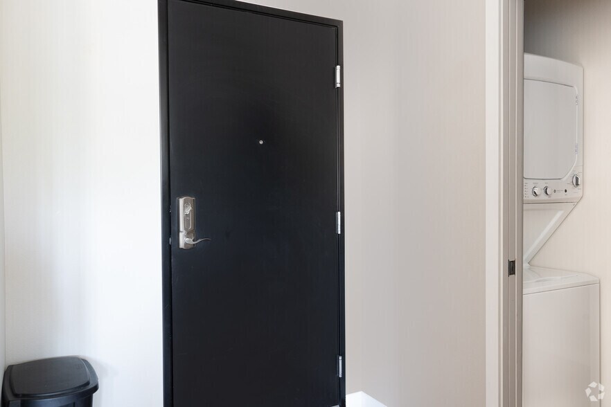 More Photos Of 1415 SE Pardee St, Portland Apartments For Sale