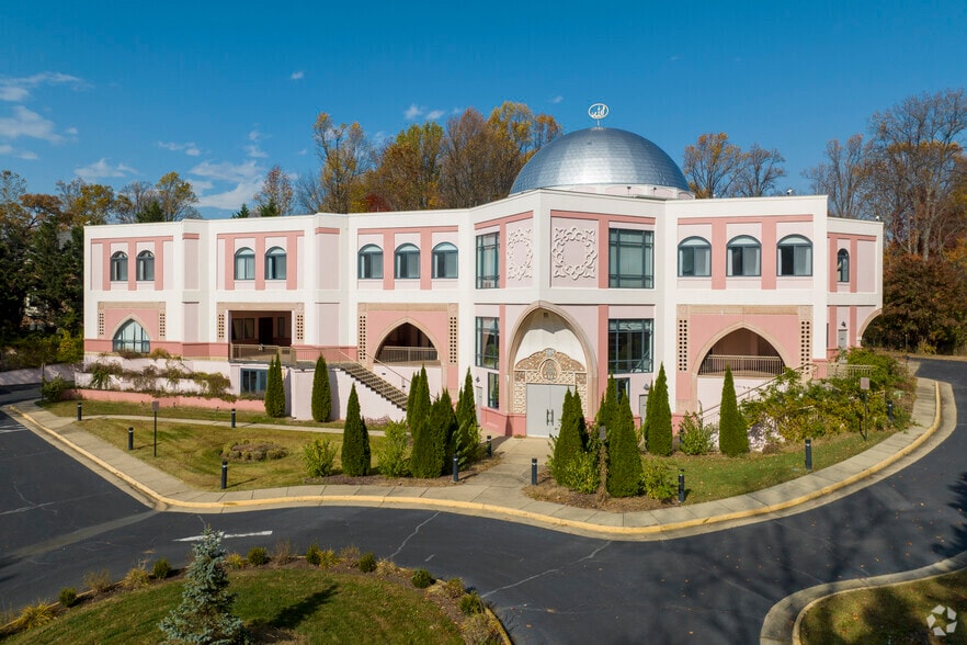 Primary Photo Of 11326 Leesburg Pike, Herndon Religious Facility For Sale