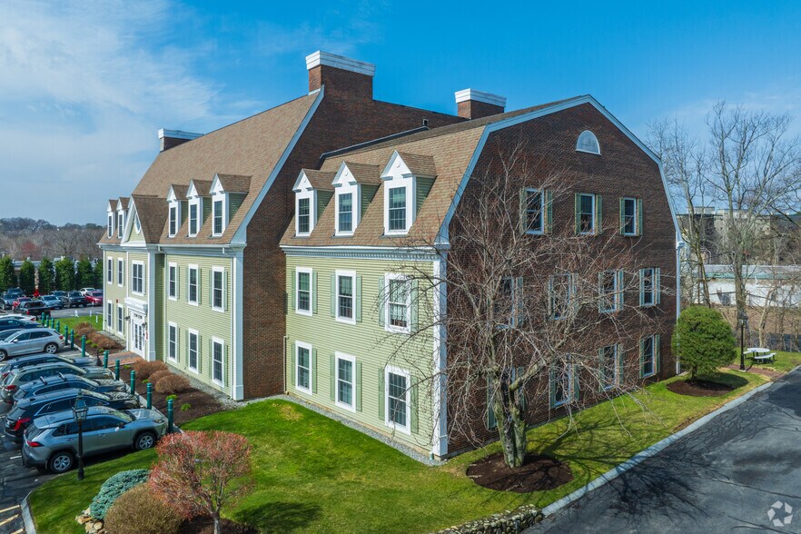 More Photos Of 8 Cedar St, Woburn Medical For Sale