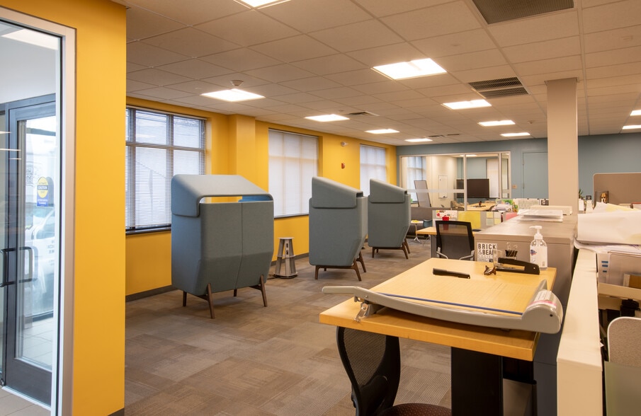 More Photos Of 550 Forest Ave, Portland Office For Lease