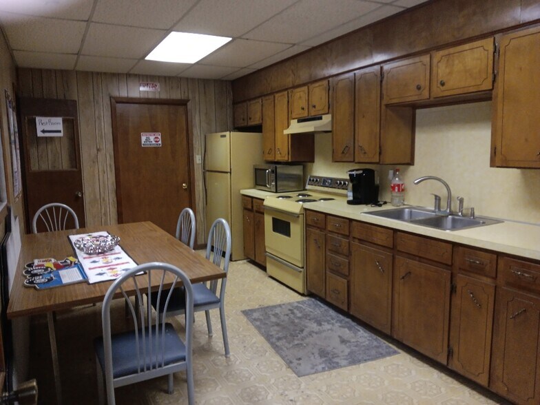 More Photos Of 3402 E Veterans Memorial Blvd, Killeen Freestanding For Lease