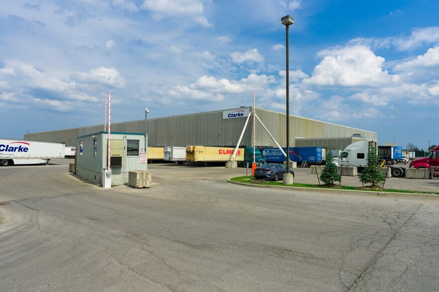 More Photos Of 201 Westcreek Blvd, Brampton Warehouse For Lease