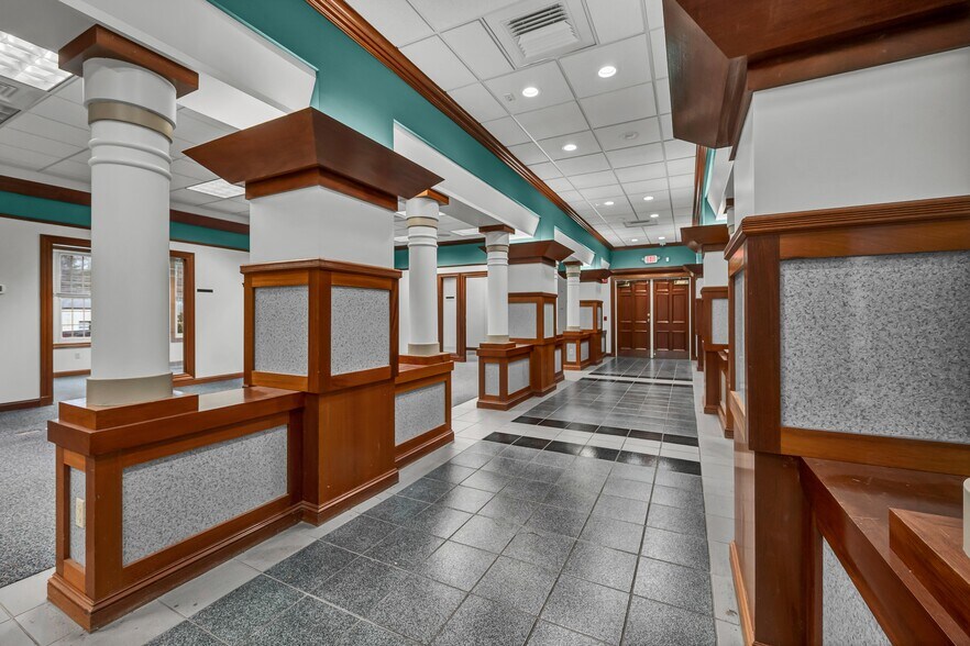 More Photos Of 11 Mile Hill Rd, Newtown Office For Sale