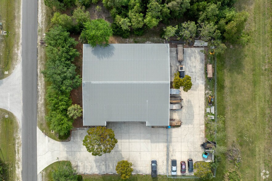 More Photos Of 5612 6th St W, Lehigh Acres Warehouse For Lease