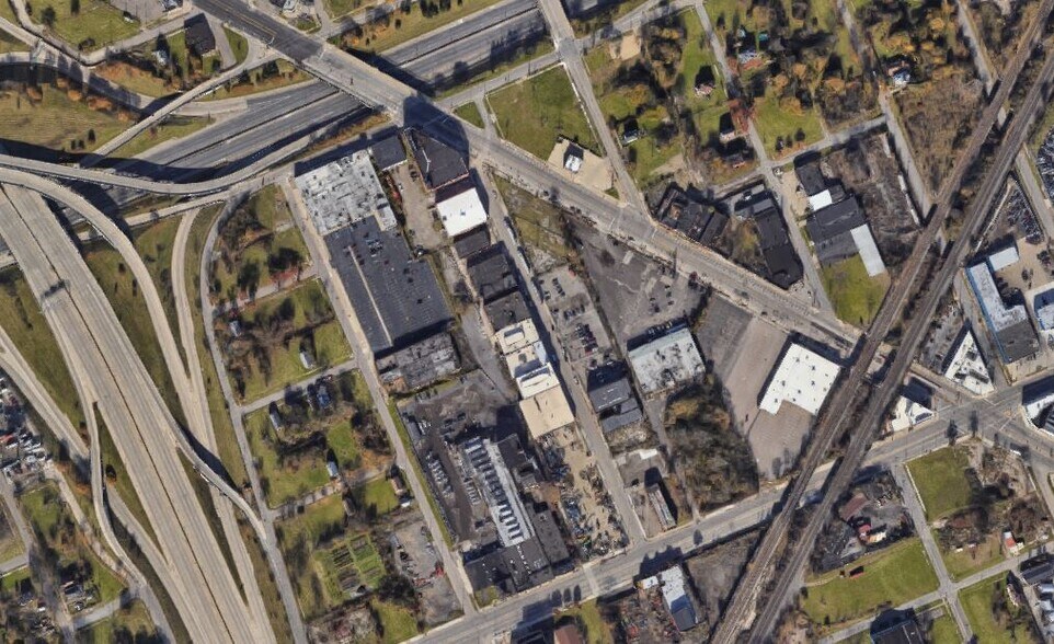 More Photos Of 5100-5110 Grand River Ave, Detroit Industrial For Sale