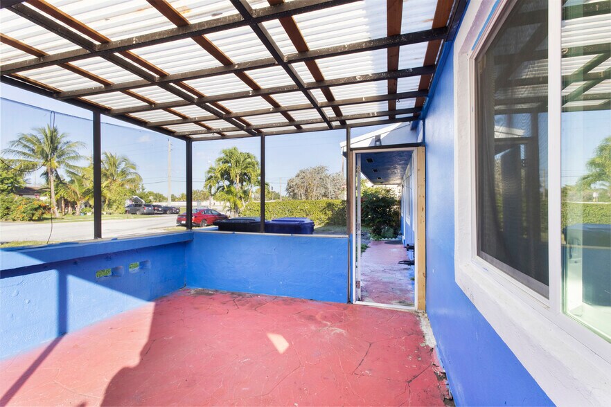 More Photos Of 1510 SW 68th Ter, North Lauderdale Healthcare For Sale