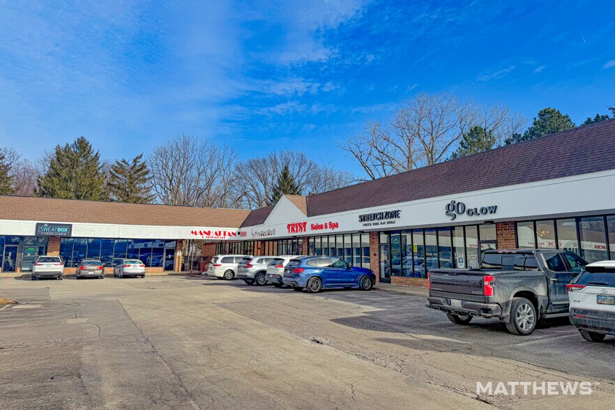 Primary Photo Of 8880-8920 Mentor Ave, Mentor Unknown For Lease