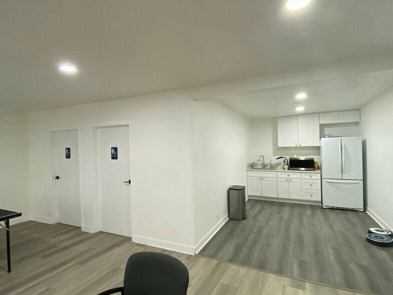 More Photos Of 19104 Norwalk Blvd, Artesia Storefront For Lease