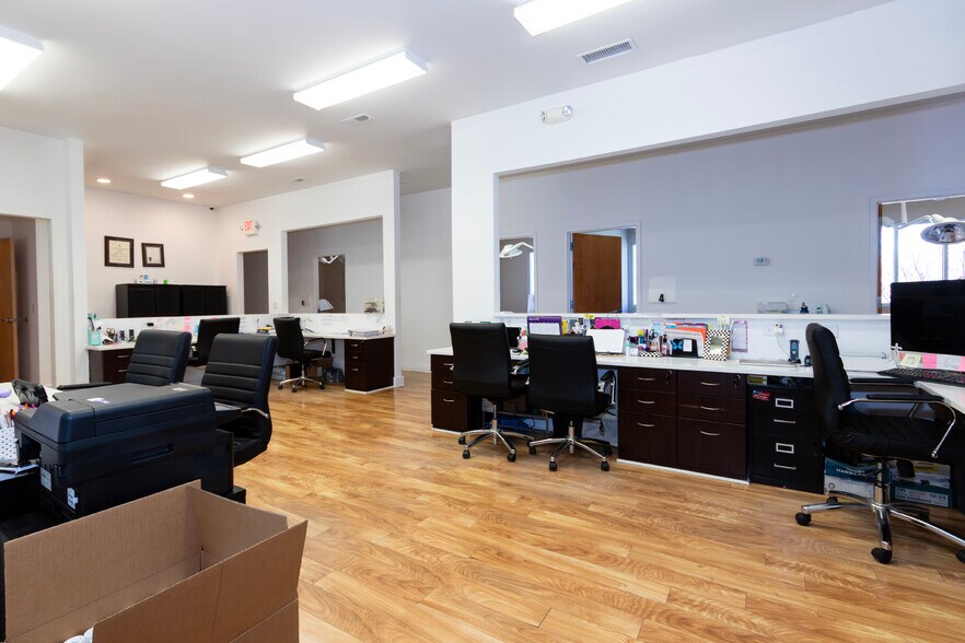 More Photos Of 1600 Lake Murray Blvd, Columbia Medical For Lease