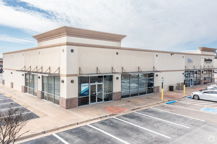More Photos Of 6501-6887 Highway 6 N, Houston Unknown For Lease