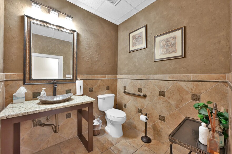 More Photos Of 8505 Technology Forest Pl, The Woodlands Office For Lease