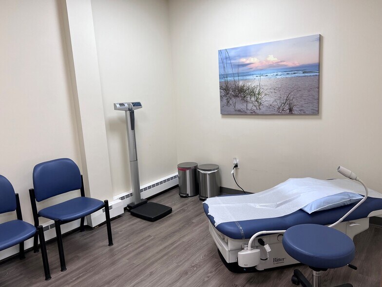 More Photos Of 120 Thomas St, Worcester Medical For Lease