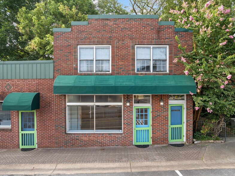 More Photos Of 108 N Main St, Ellijay Storefront Retail Residential For Sale