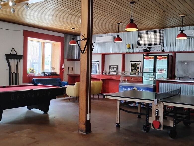 More Photos Of 111 N State St, Fort Davis Hotel For Sale