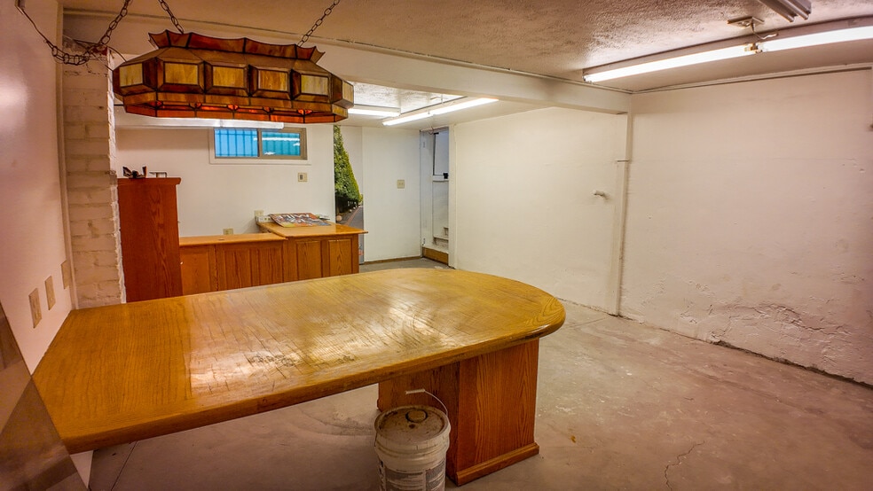 More Photos Of 3935 W Colfax Ave, Denver Storefront For Lease