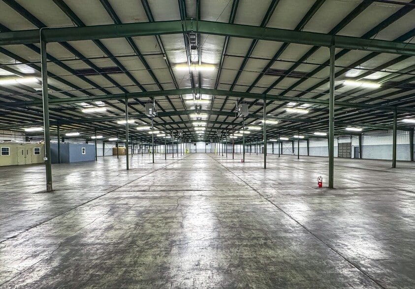 More Photos Of 1605 Prosser Rd, Knoxville Warehouse For Lease