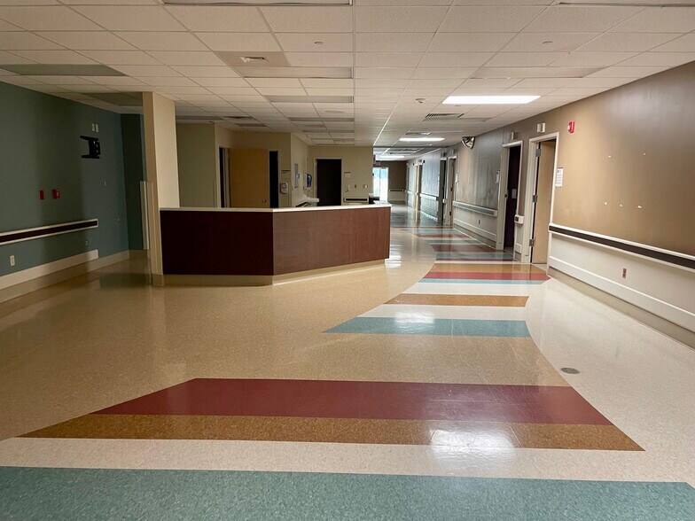 More Photos Of 4100 Covert Ave, Evansville Rehabilitation Center For Lease