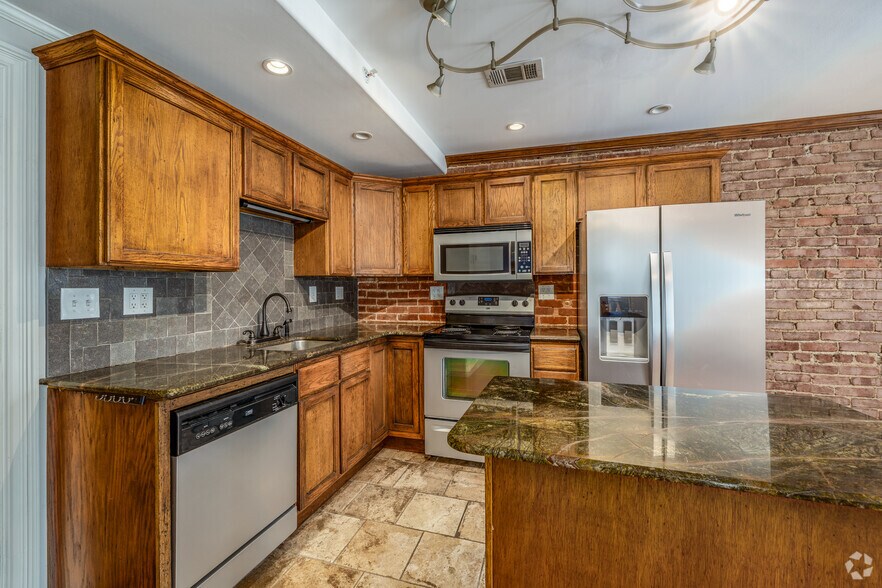 More Photos Of 24 E 17th St, Tulsa Apartments For Sale
