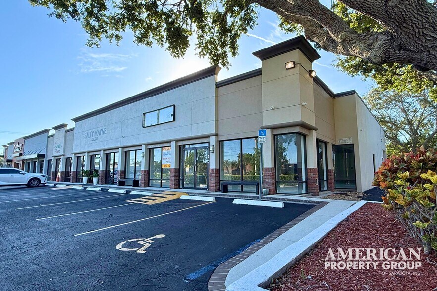 More Photos Of 7668 S Tamiami Trl, Sarasota General Retail For Lease