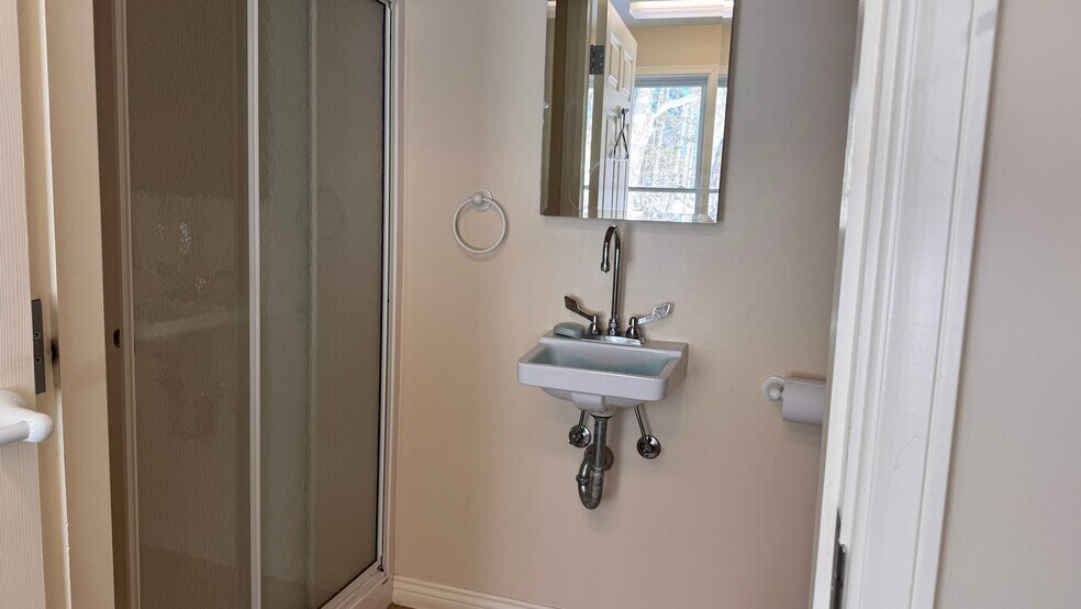 More Photos Of 292 South St, Blue Hill Office For Sale