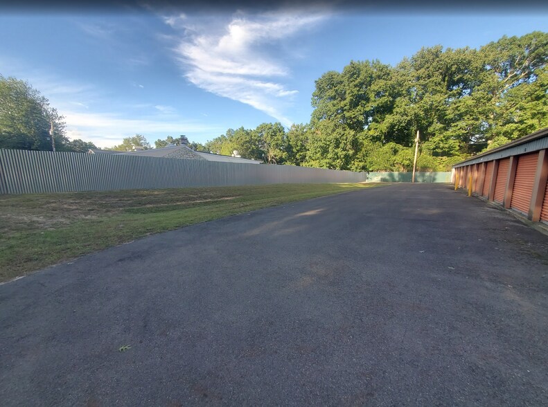 More Photos Of 408 Trenton Rd, Browns Mills Self Storage For Sale