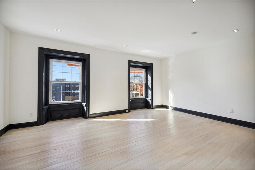 More Photos Of 643-645 N 15th St, Philadelphia Apartments For Sale