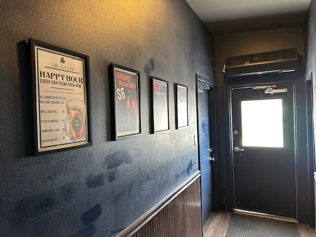 More Photos Of 16825-16829 Prairie Ave, Lawndale Freestanding For Sale