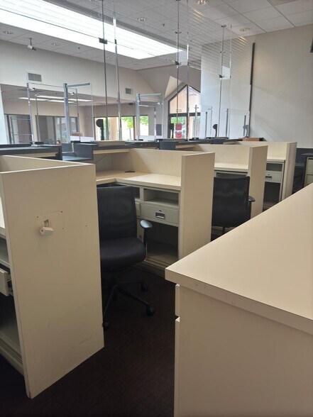 More Photos Of 8200 Jones Rd, Houston Bank For Sale