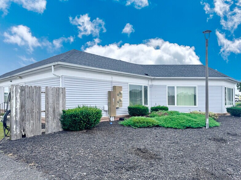 More Photos Of 8991 Redden Rd, Bridgeville Flex For Sale