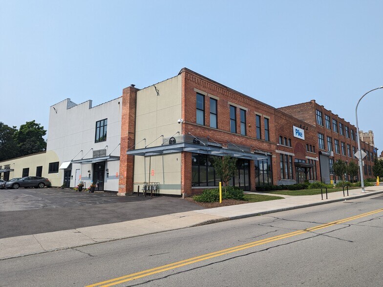 More Photos Of 25 Circle St, Rochester Office For Lease