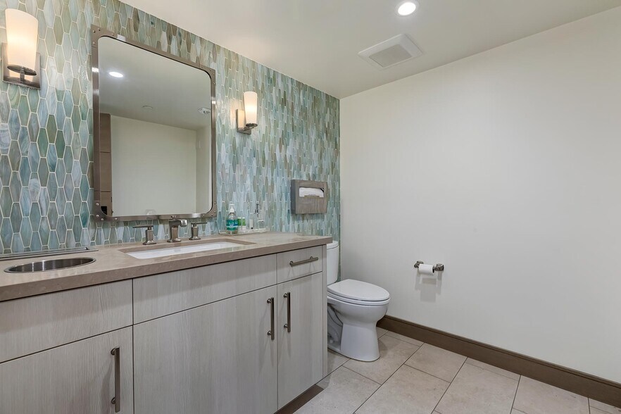 More Photos Of 729 Montana Ave, Santa Monica Office For Lease