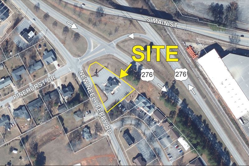 More Photos Of 305 New Neely Ferry Rd, Mauldin Bank For Lease