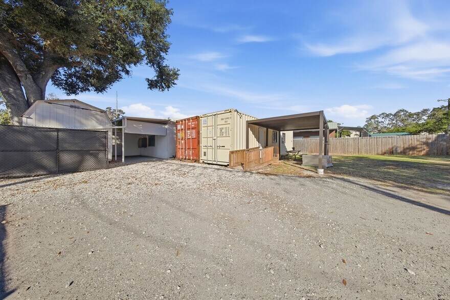 More Photos Of 16415 N Florida Ave, Lutz Warehouse For Sale