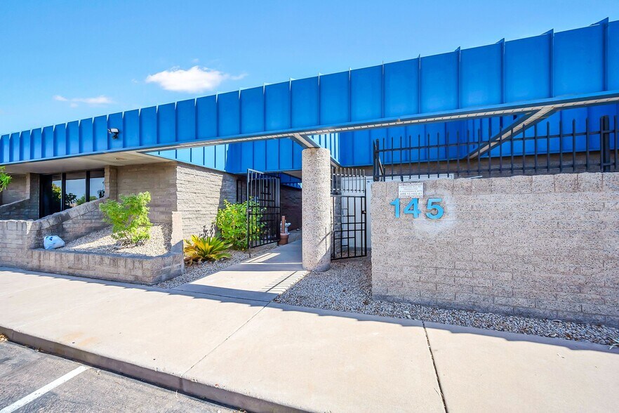 More Photos Of 145 E University Dr, Mesa Office For Lease