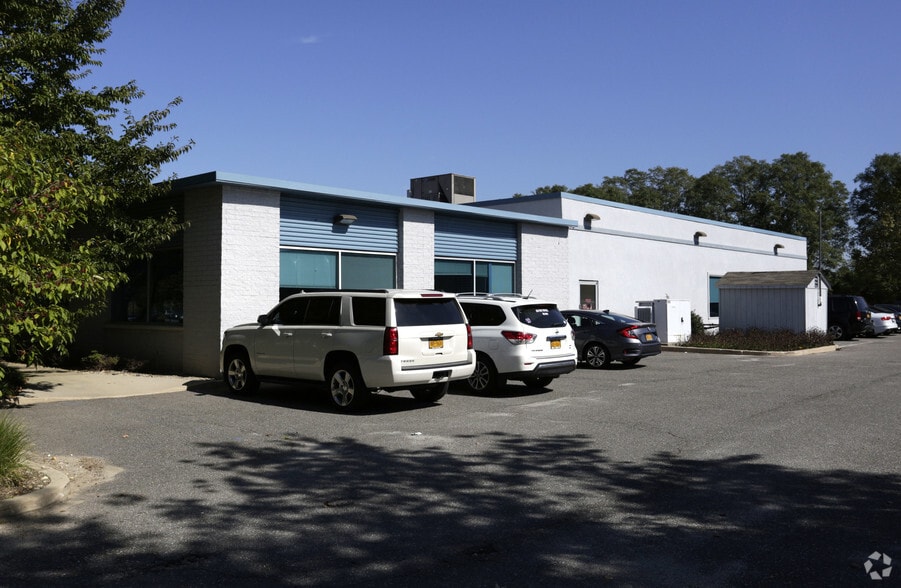 More Photos Of 145 Marcus Blvd, Hauppauge Office For Lease