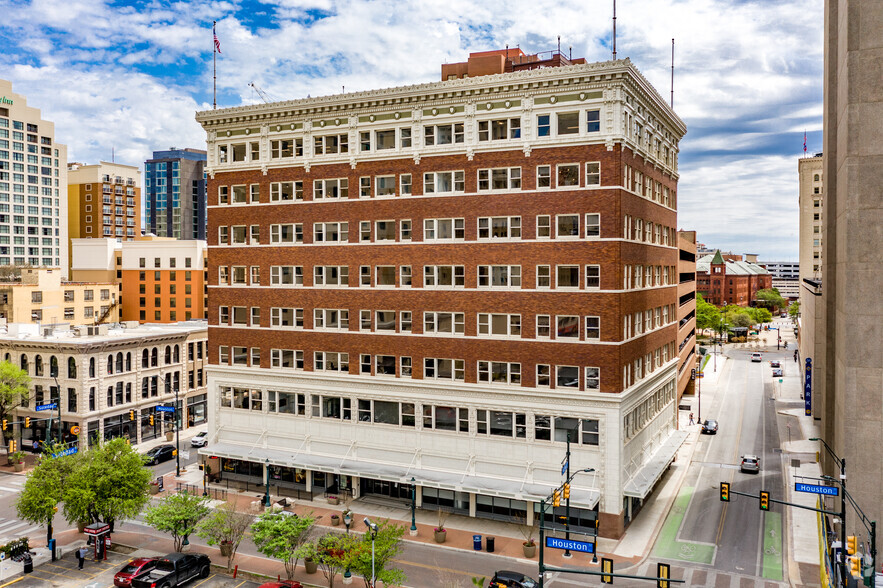 Primary Photo Of 110 E Houston St, San Antonio Office For Lease