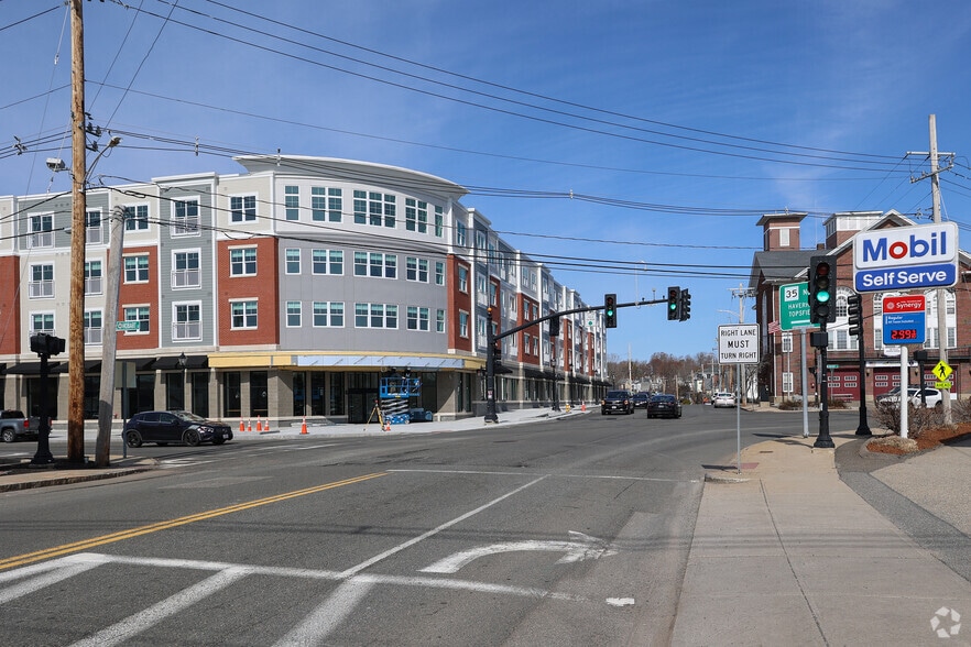 More Photos Of 128 Maple St, Danvers Apartments For Lease