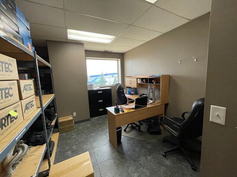 More Photos Of 7756 Edgar Industrial Way, Red Deer Warehouse For Sale