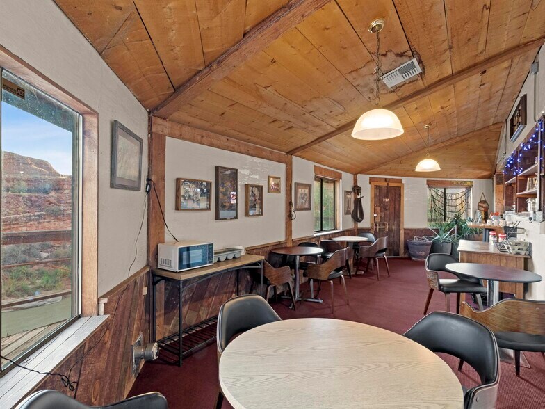 More Photos Of US 163 & San Juan River, Mexican Hat Hotel For Sale