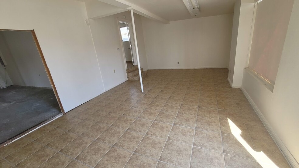 More Photos Of 605 E Valley Blvd, Colton Freestanding For Lease