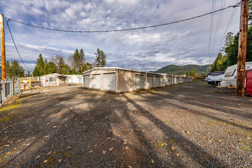 More Photos Of 25657 Redwood Hwy, Cave Junction Self Storage For Sale
