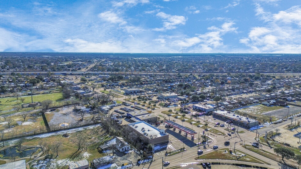 More Photos Of 5417 Anderson Rd, Houston Unknown For Lease