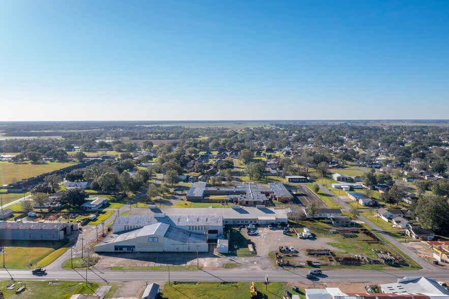 More Photos Of 700 E Texas Ave, Rayne Warehouse For Sale