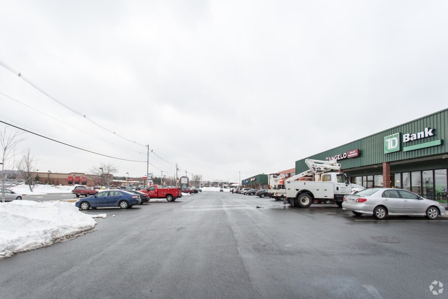 More Photos Of 63 Drum Hill Rd, Chelmsford Unknown For Lease