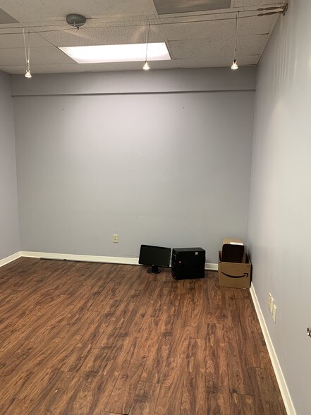 More Photos Of 14339 Torrey Chase Blvd, Houston Loft Creative Space For Lease